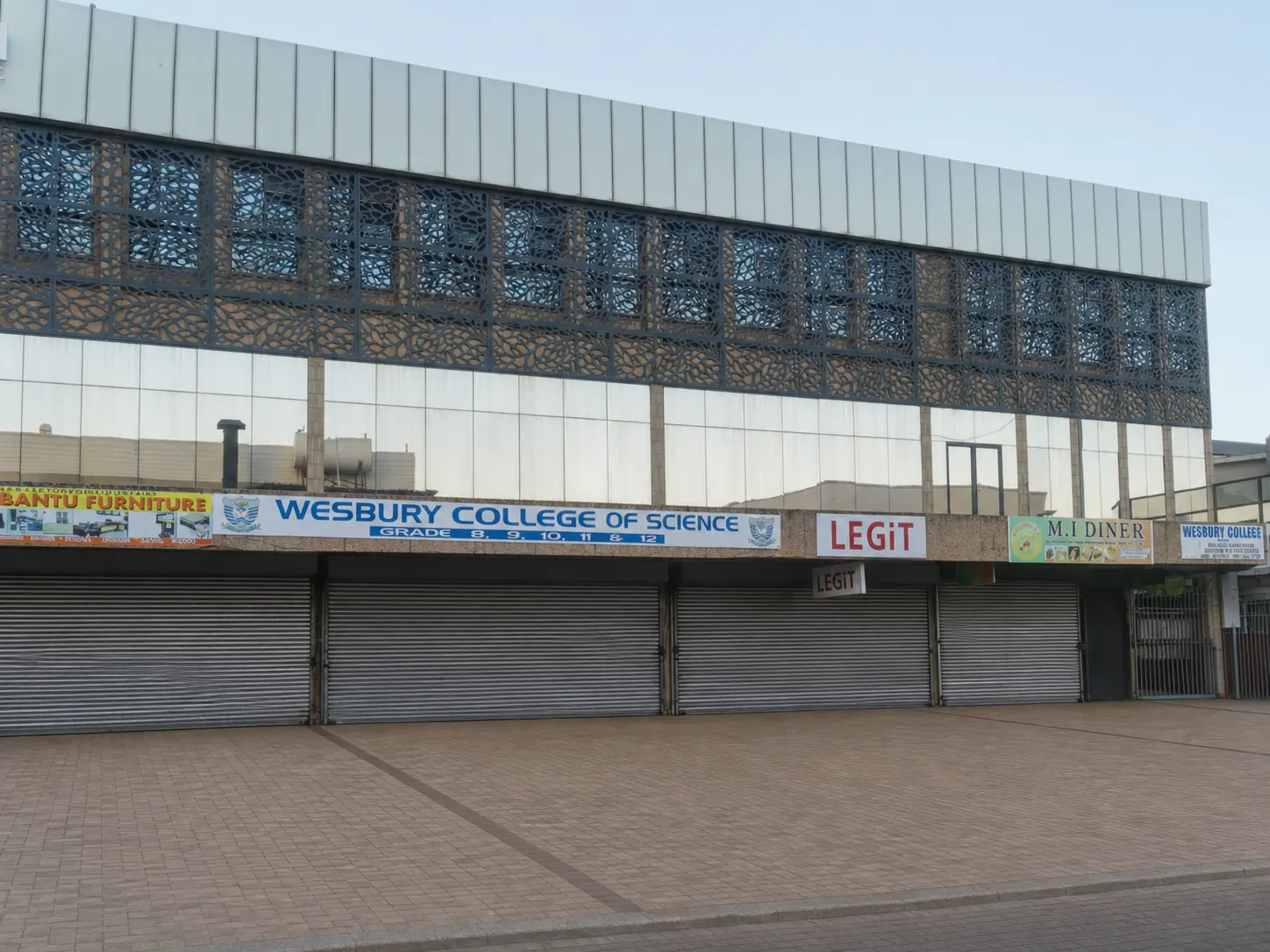 Wesbury College of Science façade on Nelson Mandela Avenue